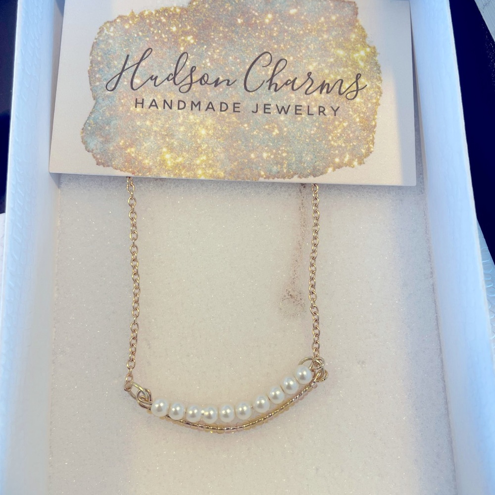 Dainty necklace
